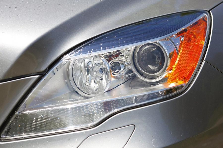  Mercedes-Benz R-Class 2011 года  (фото 3 из 186)